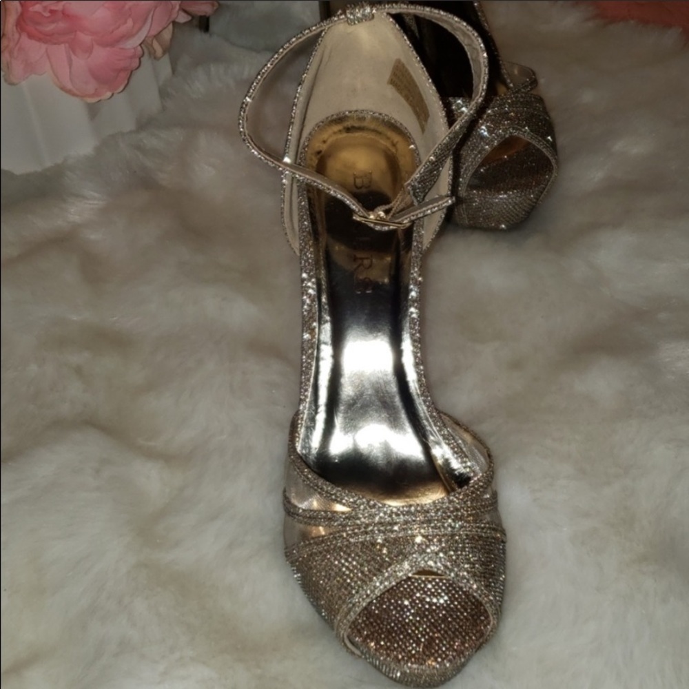 High heel shoes color champagned
